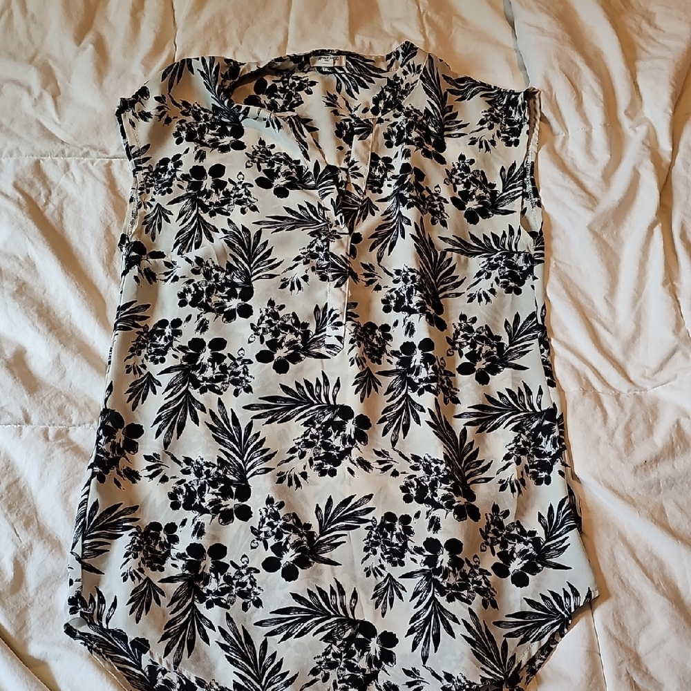 Ardene Black and White Floral Blouse